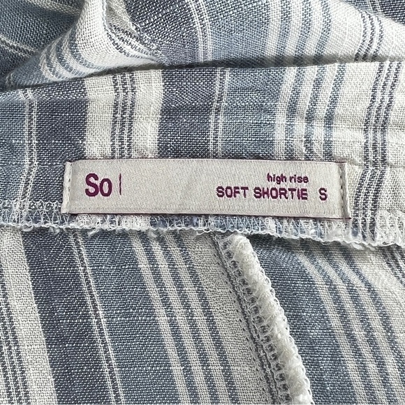 Small SO Brand Blue White Striped Pull On Shorts Elastic Waist Rayon Pockets - Picture 7 of 7